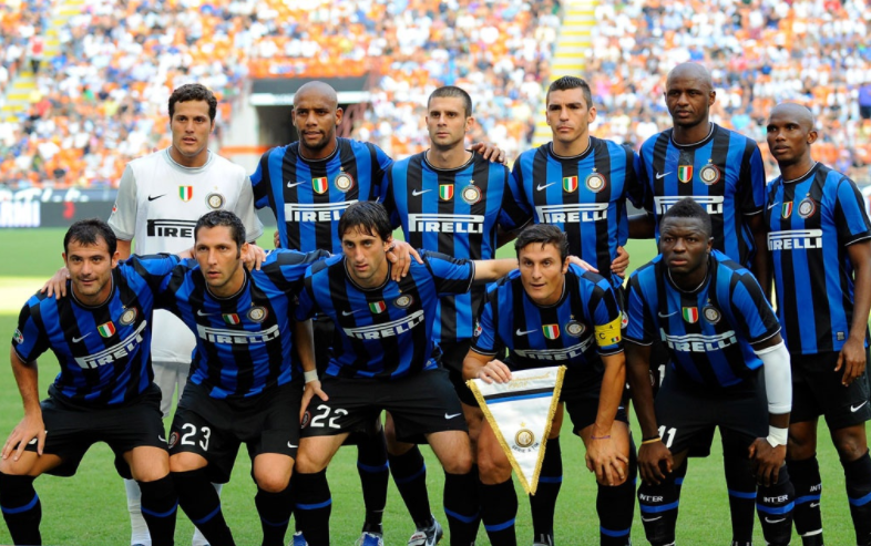 内外赛场上 内外赛场上